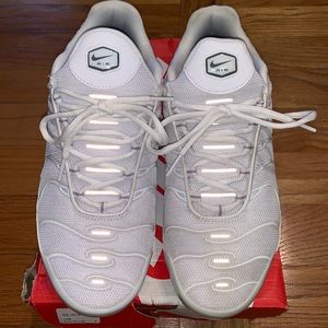 Nike Air Max Plus - White - Size 10.5 - Pre-Owned